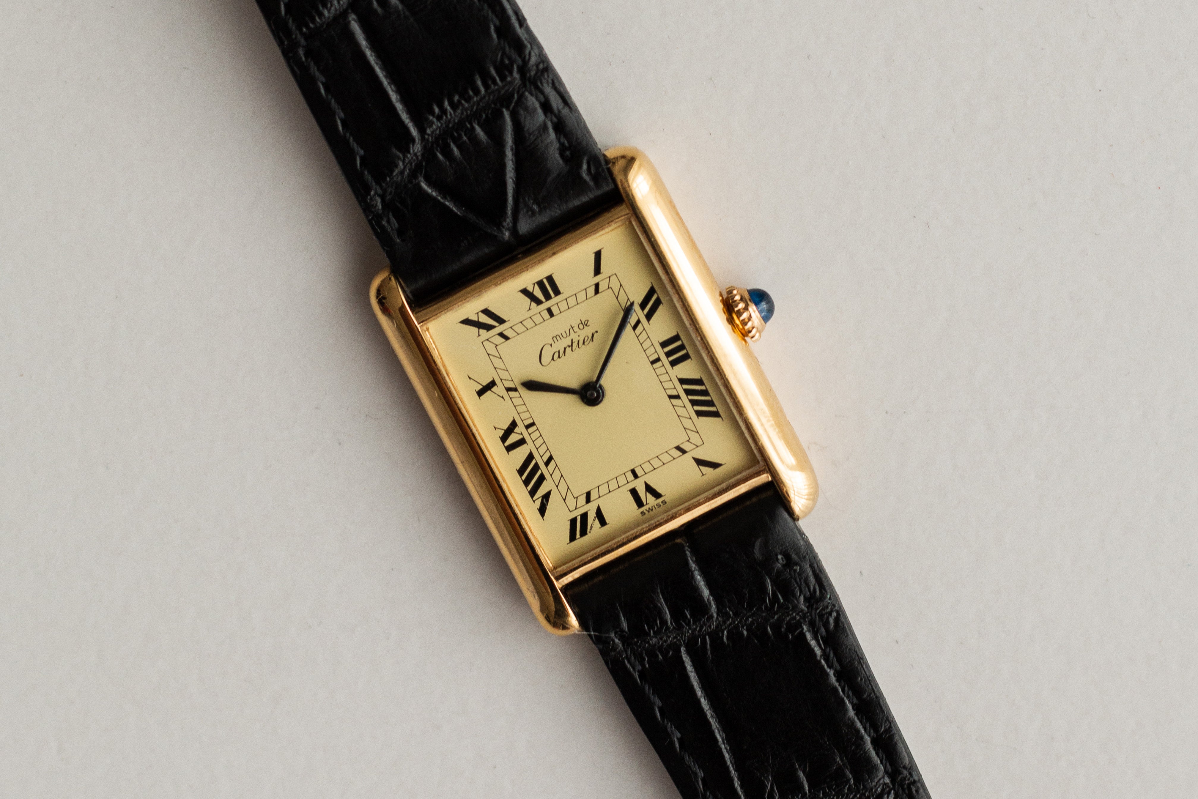 Cartier - Tank Louis Cartier Large Hand Wound Yellow Gold Leather - WGTA0059 | Art Of Time