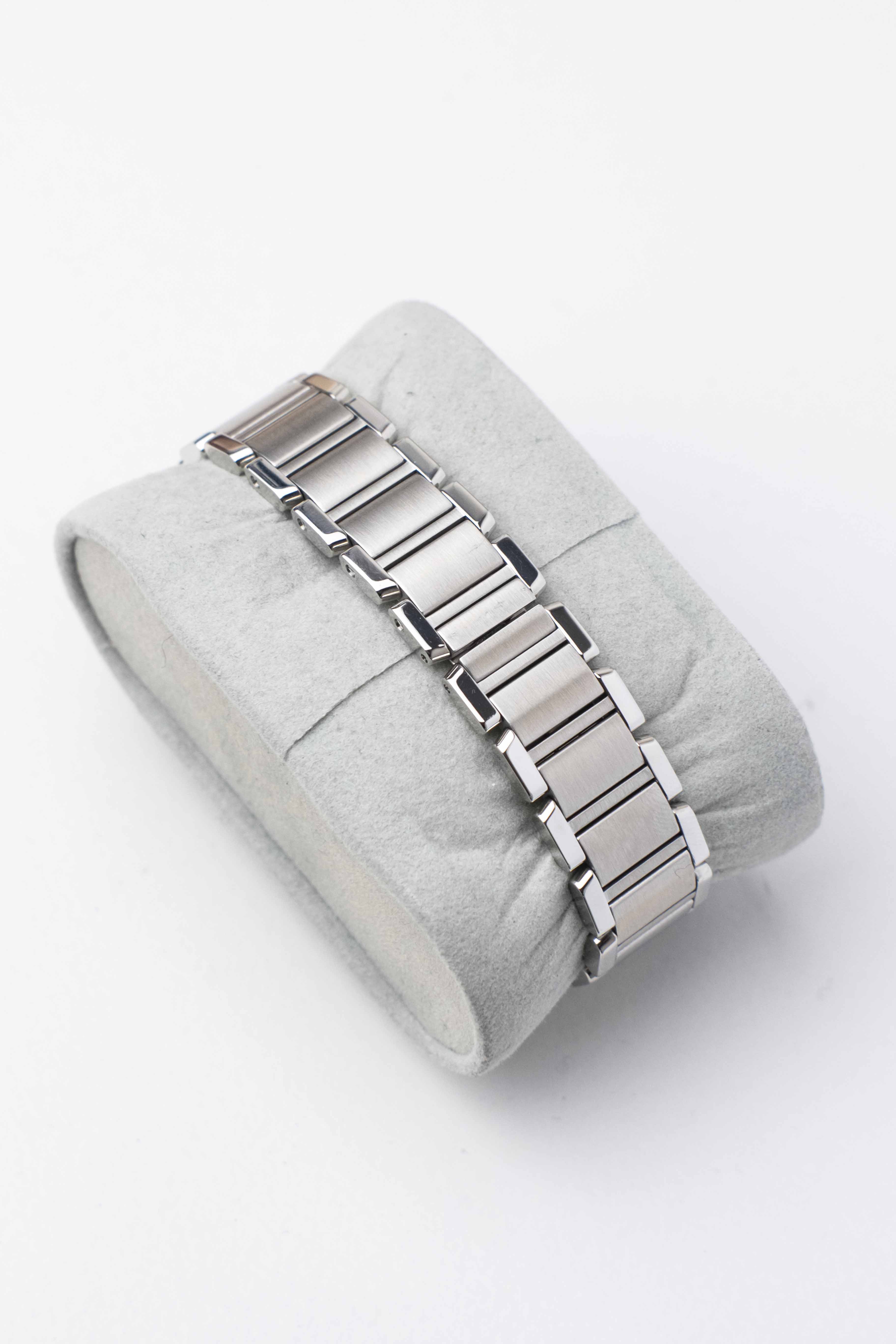 Cartier Tank Francaise Ref. 2300 1998 w/ Box & Papers