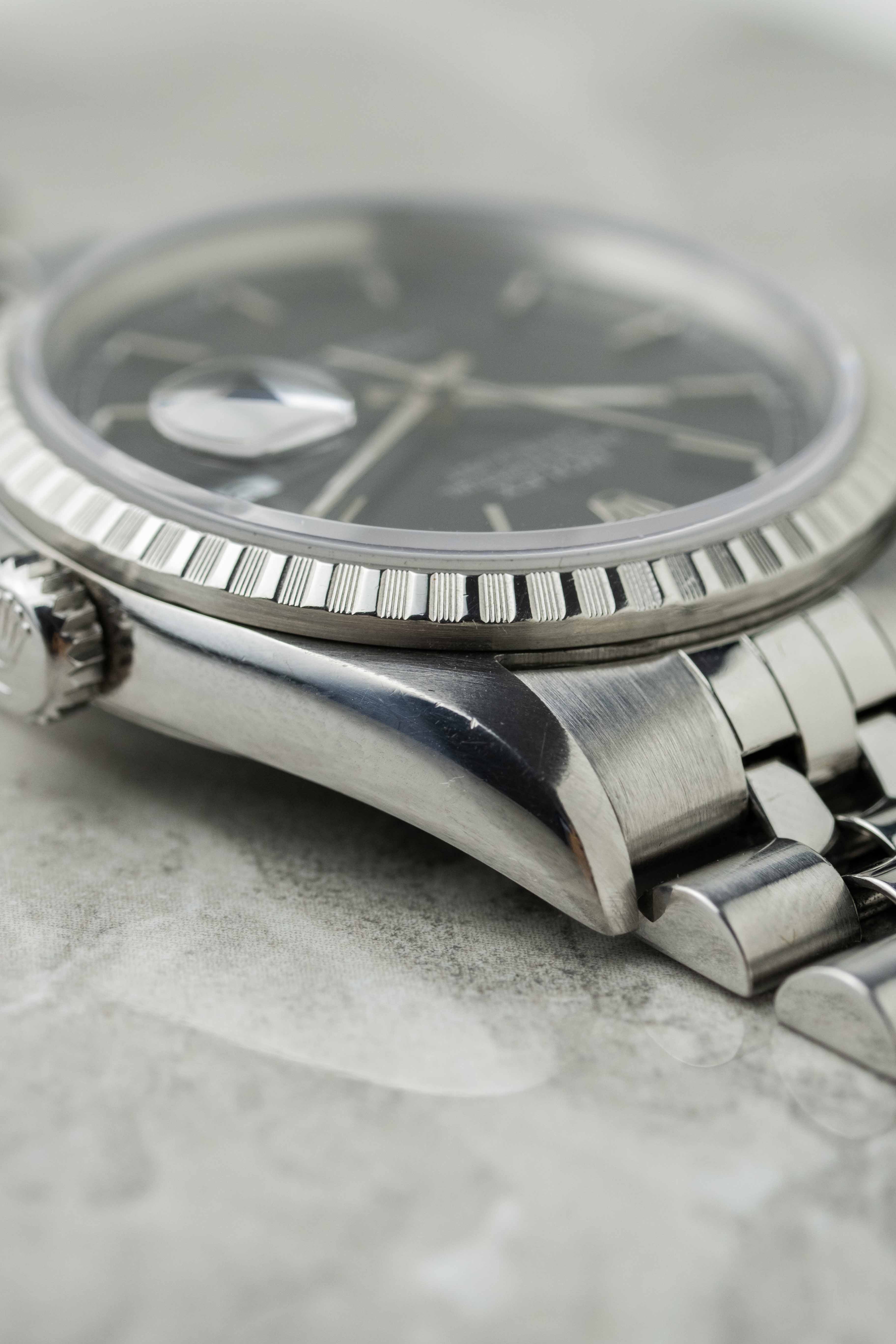 Rolex Datejust Ref. 16220 'Black Track' Dial 1998 w/ Box & Papers