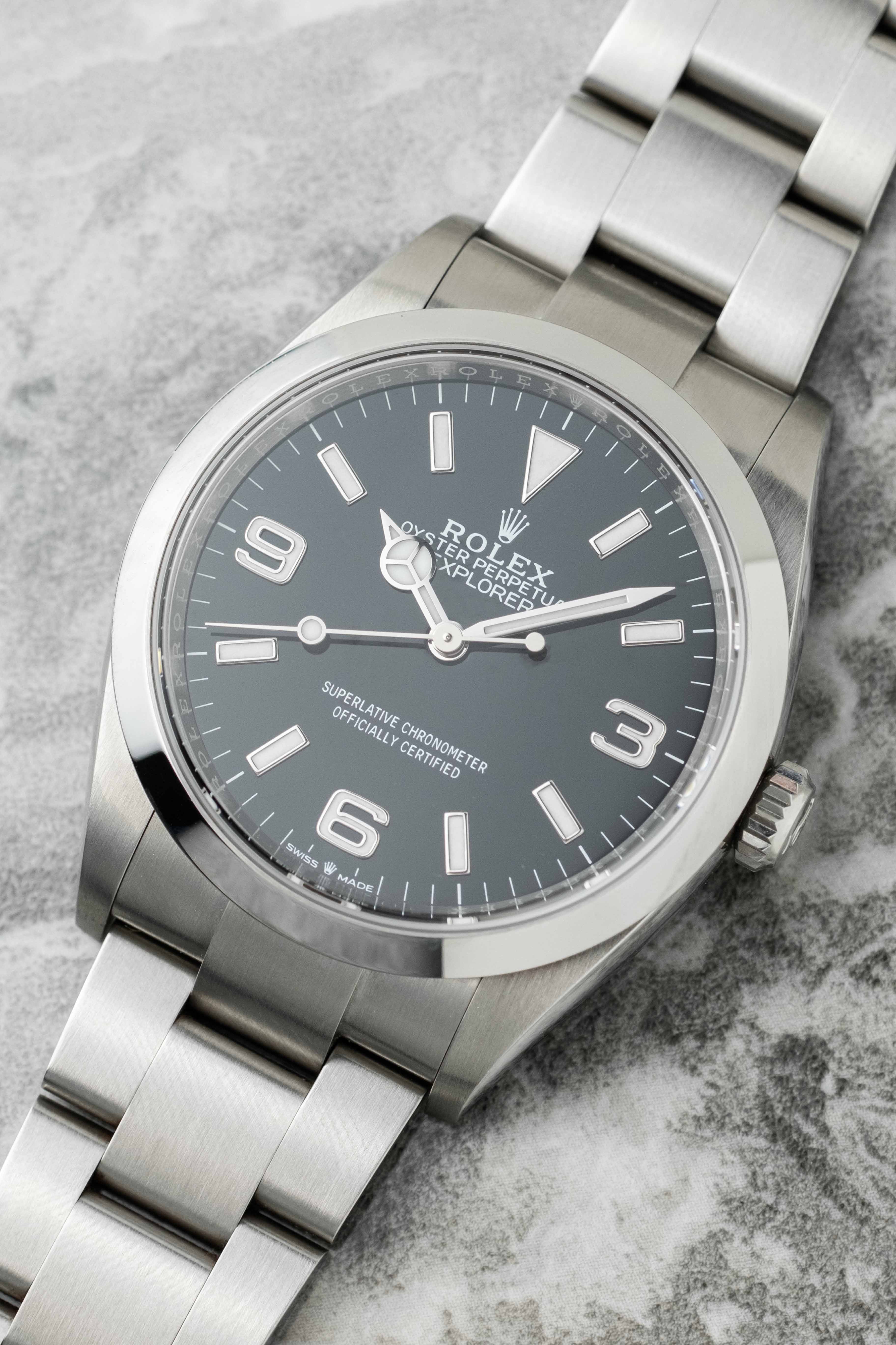 Rolex Explorer I Ref. 124270 2022 w/ Box & Papers