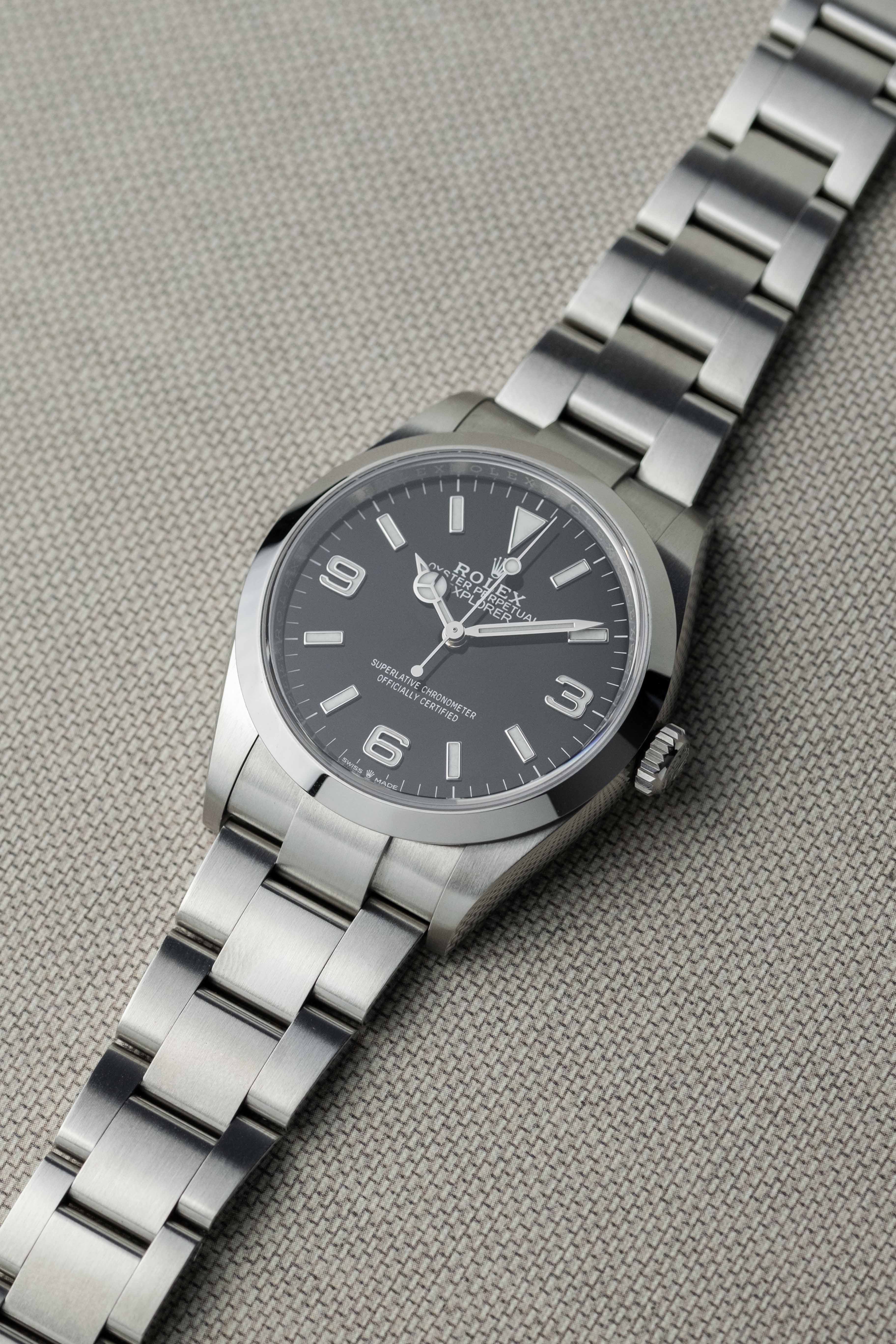 Rolex Explorer I Ref. 124270 2022 w/ Box & Papers