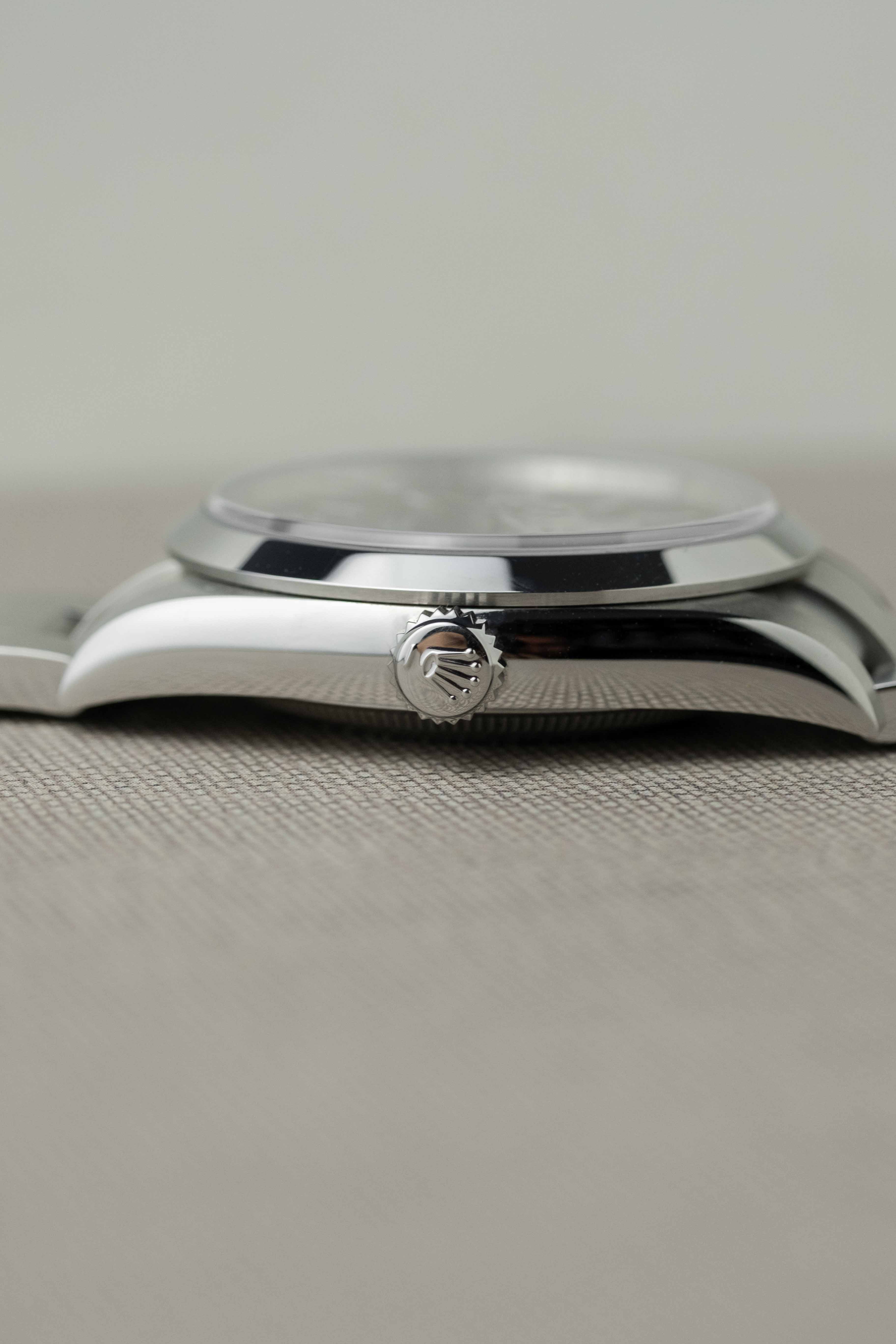 Rolex Explorer I Ref. 124270 2022 w/ Box & Papers