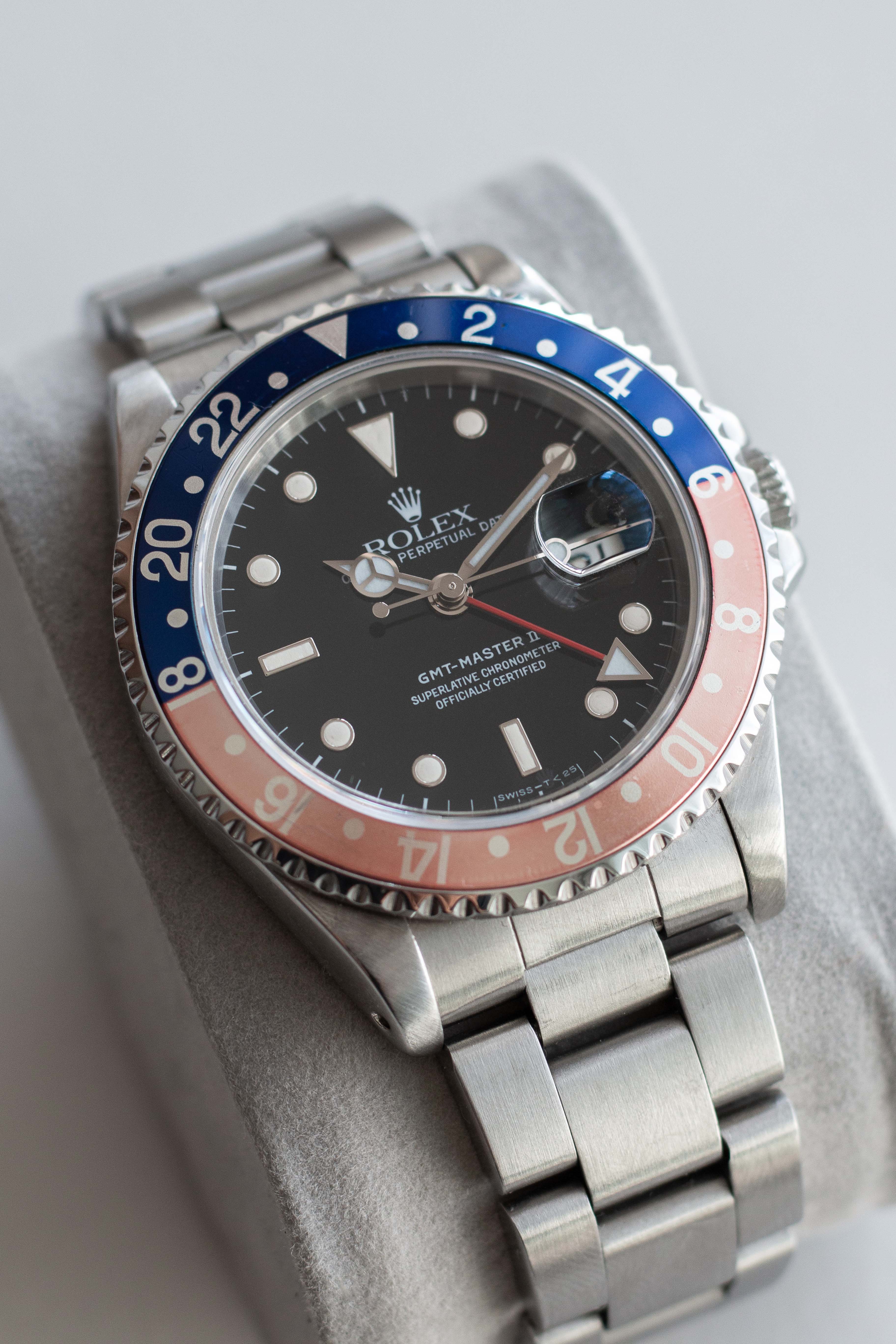 Rolex GMT-Master II ‘Pepsi' Ref. 16710 1990 w/ Box