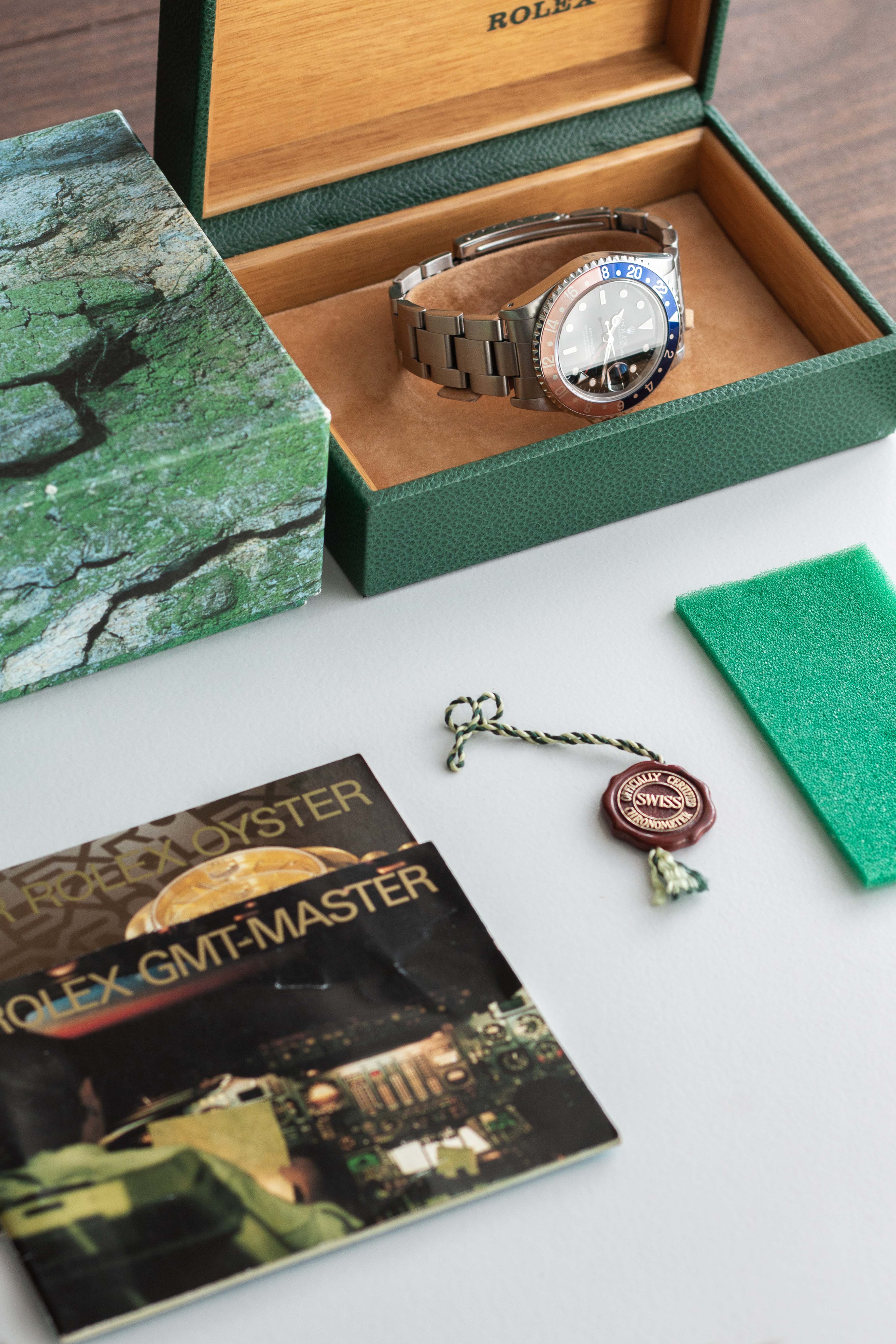 Rolex GMT-Master II ‘Pepsi' Ref. 16710 1990 w/ Box