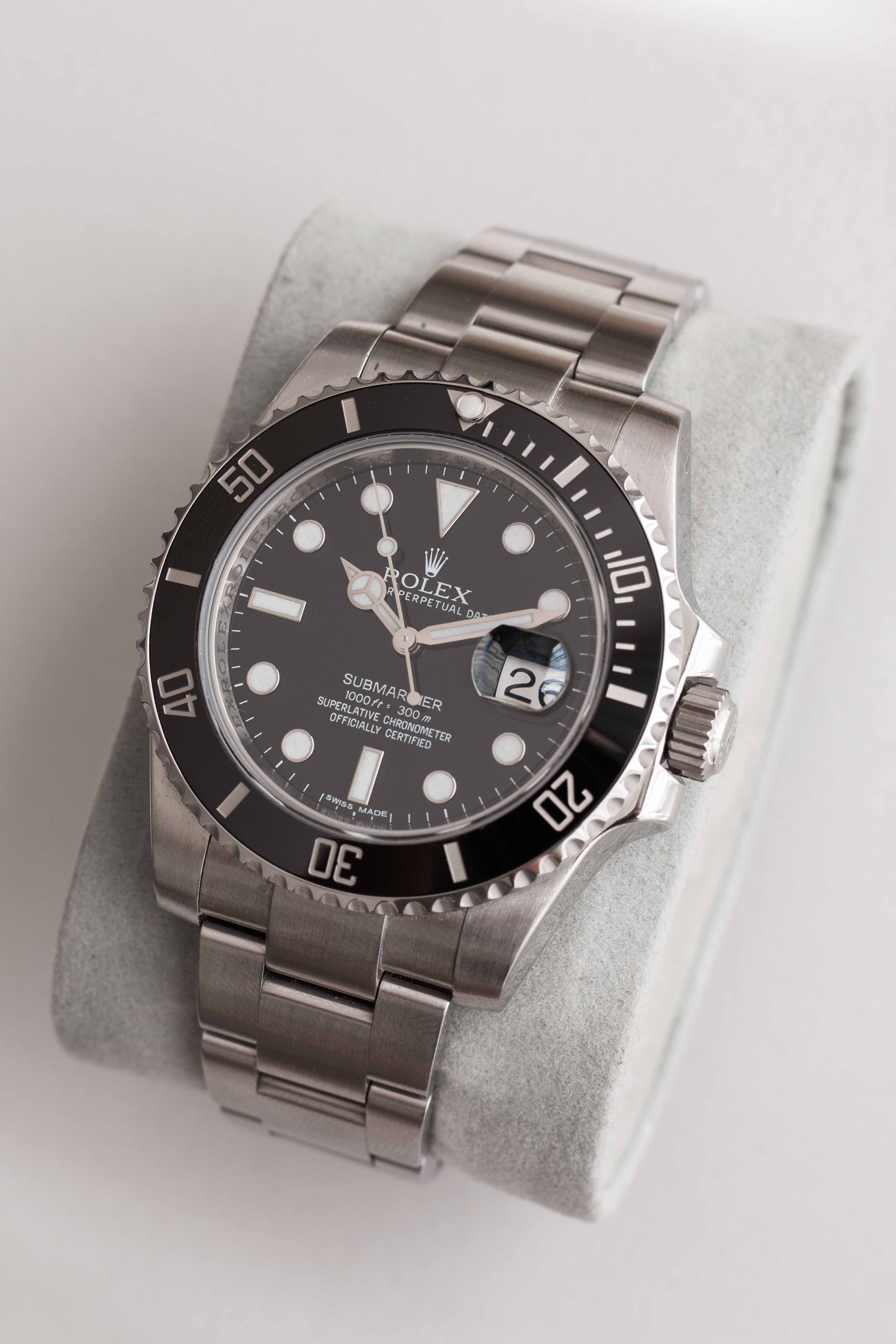 Rolex Submariner Ref. 116610LN Date 2012 w/ Box & Papers