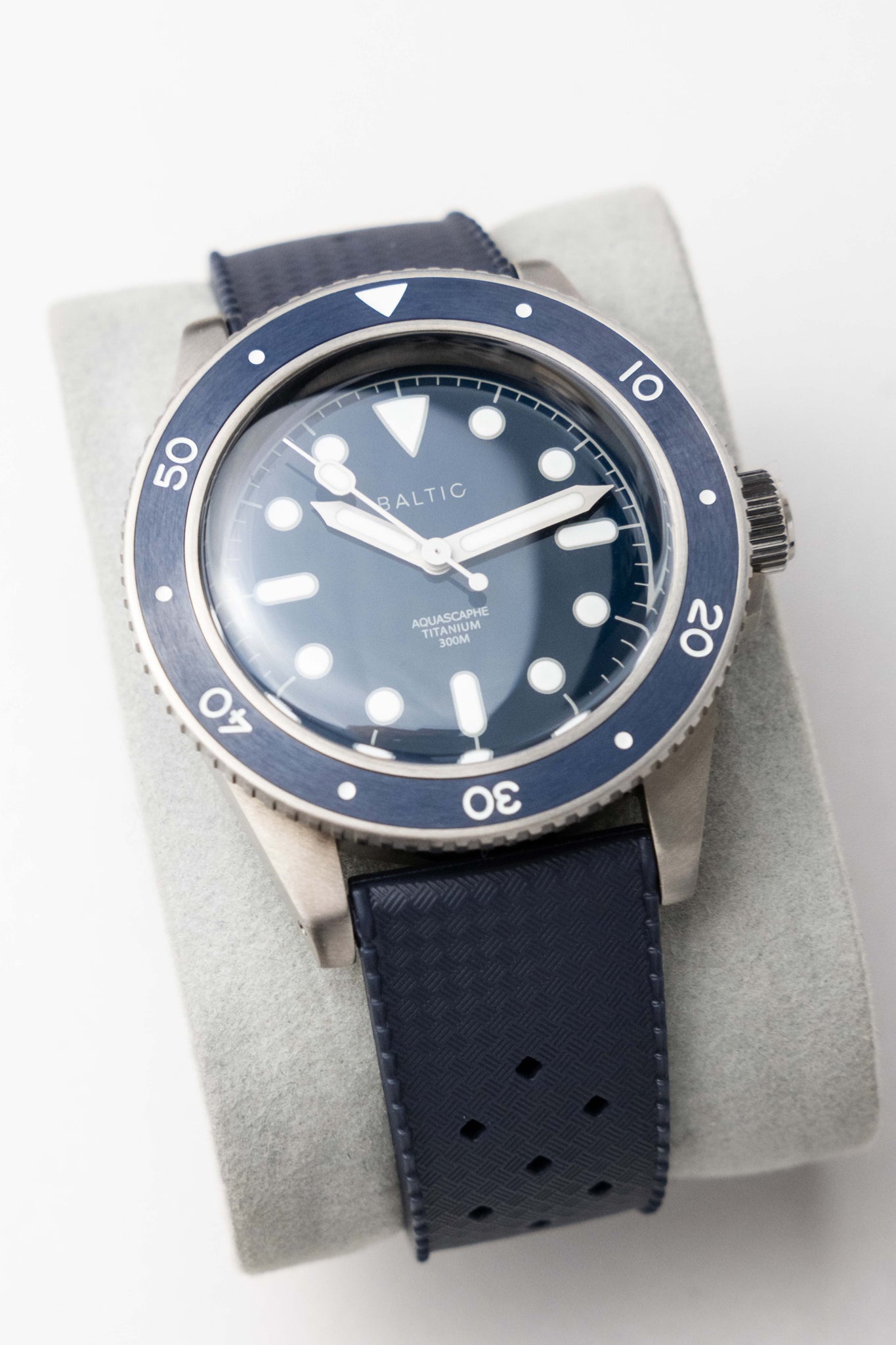Baltic Aquascaphe Titanium Blue 2022 w/ Box & Papers (Brand New) Front Side Detail Photo