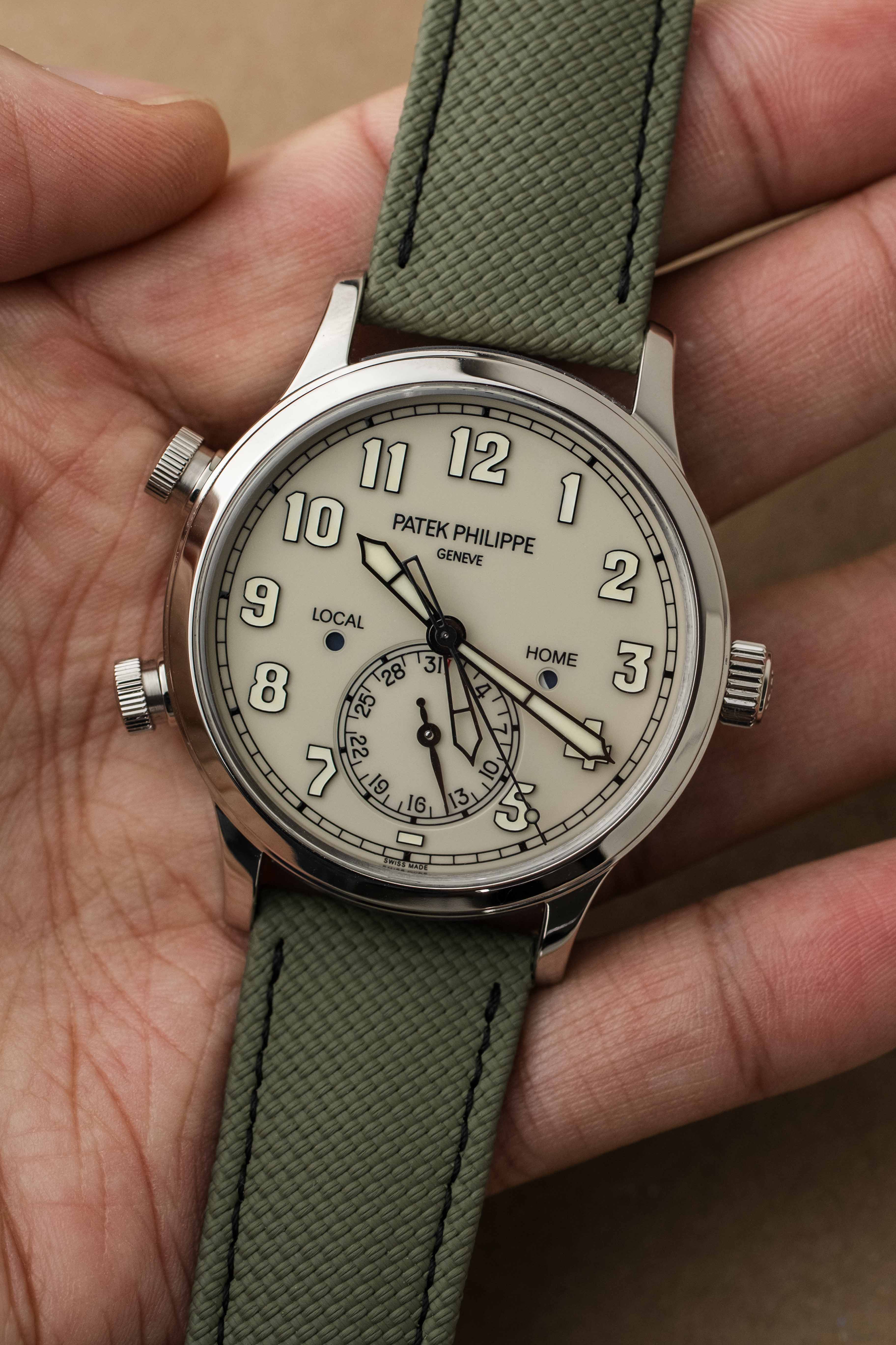 Patek Philippe Calatrava Pilot Travel Time Ref. 5524G 'Cream' Dial 2026 w/ Box & Papers