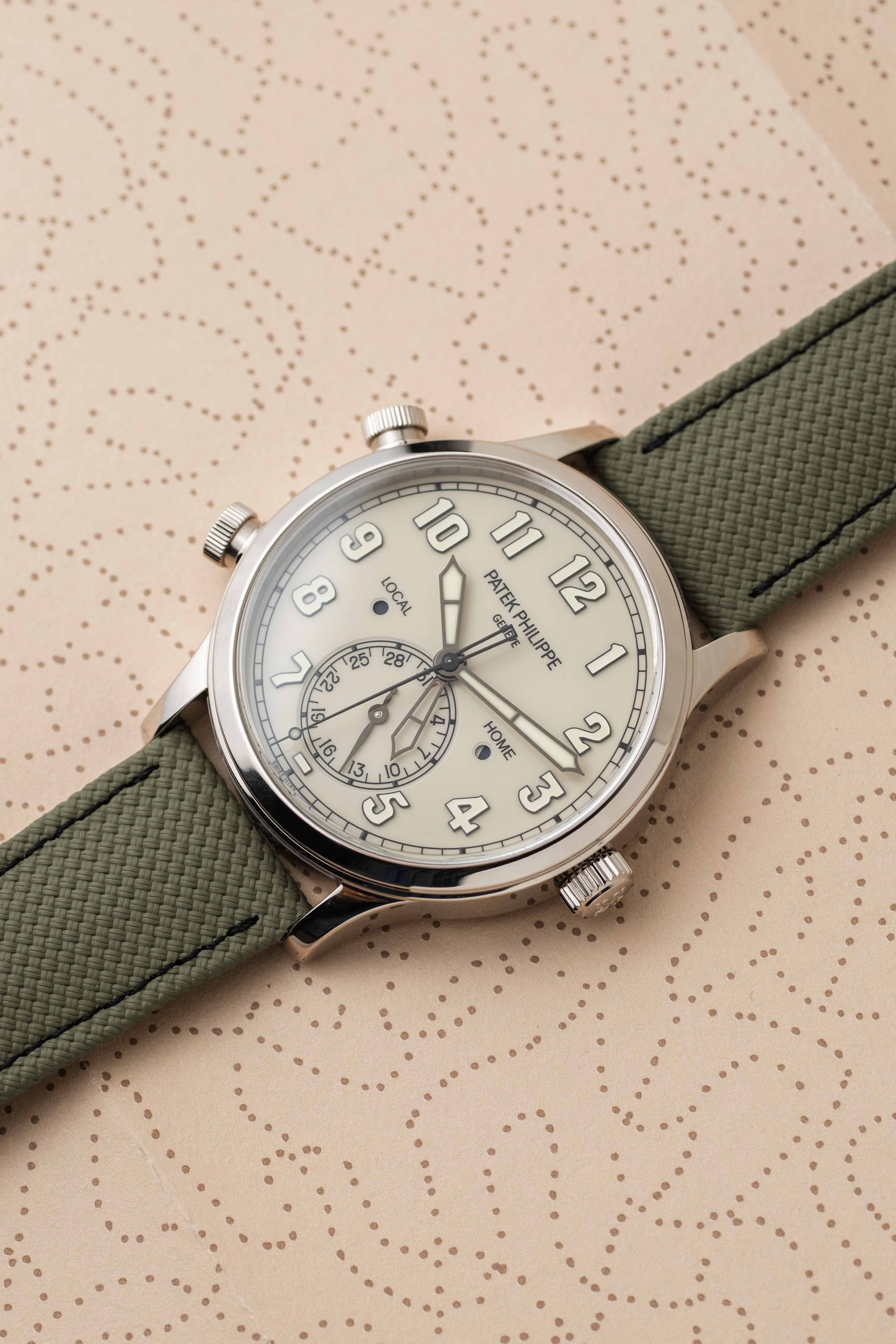 Patek Philippe Calatrava Pilot Travel Time Ref. 5524G 'Cream' Dial 2026 w/ Box & Papers