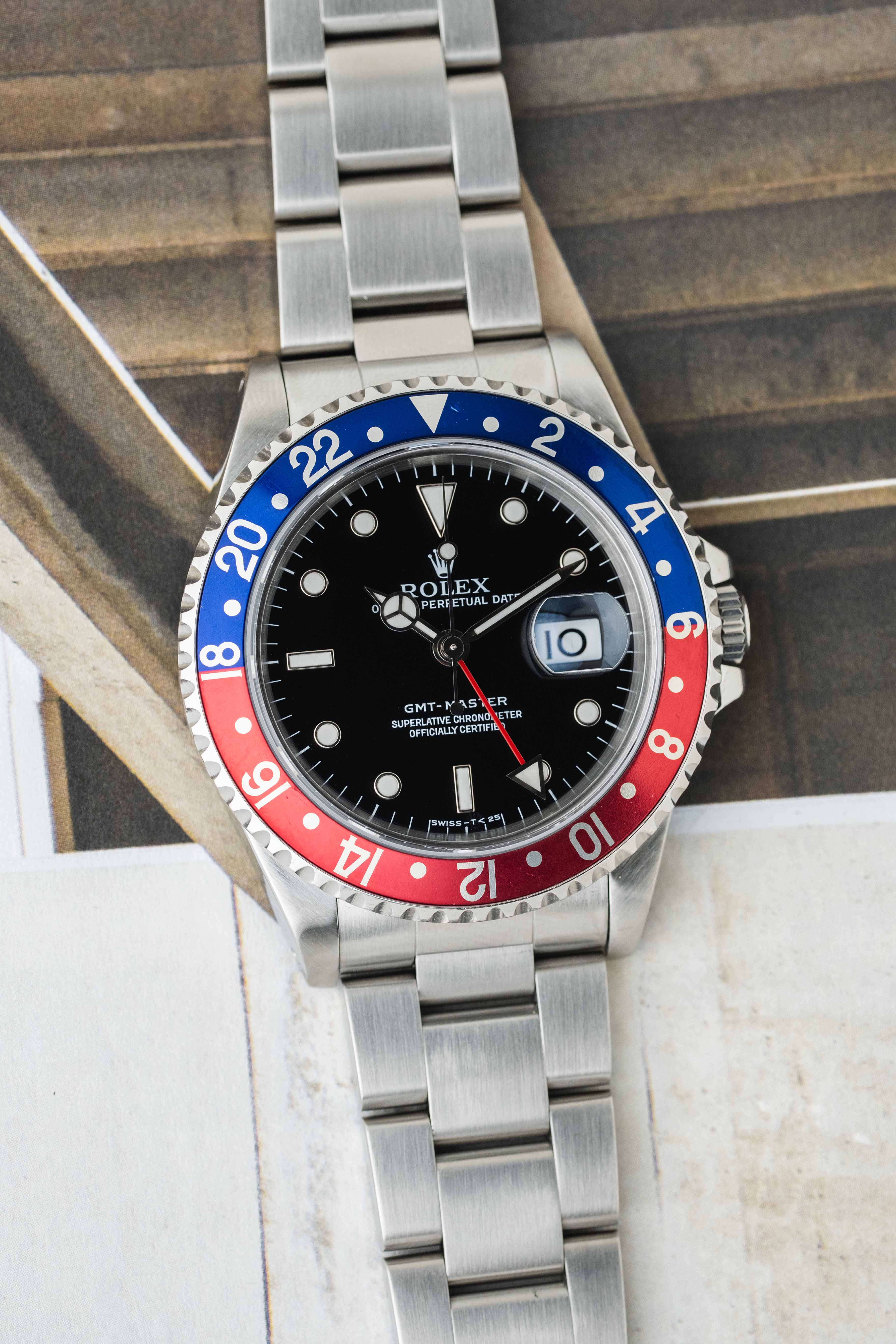 Rolex GMT-Master 'Pepsi' Ref. 16700 1995 w/ Box & Service Card