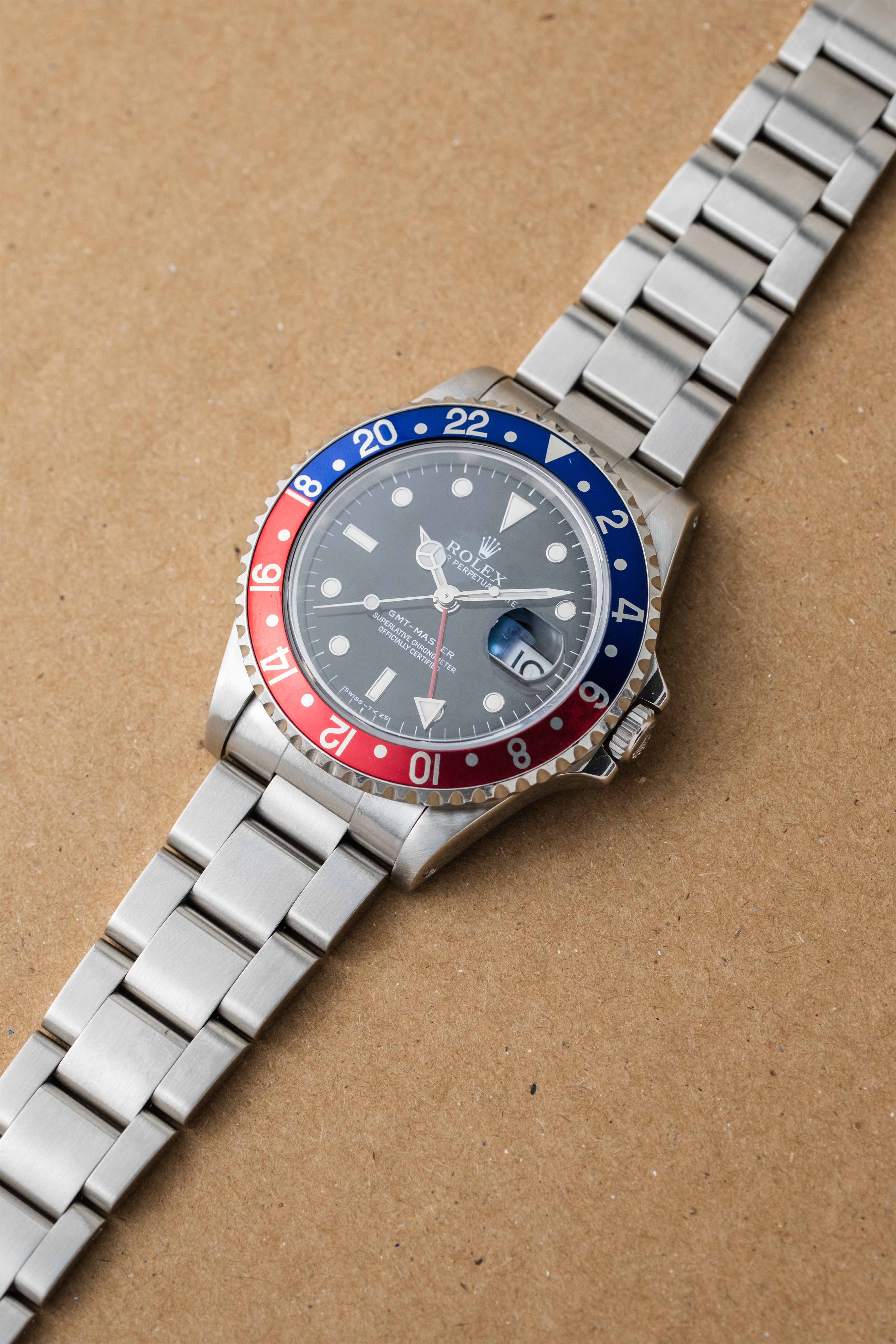 Rolex GMT-Master 'Pepsi' Ref. 16700 1995 w/ Box & Service Card