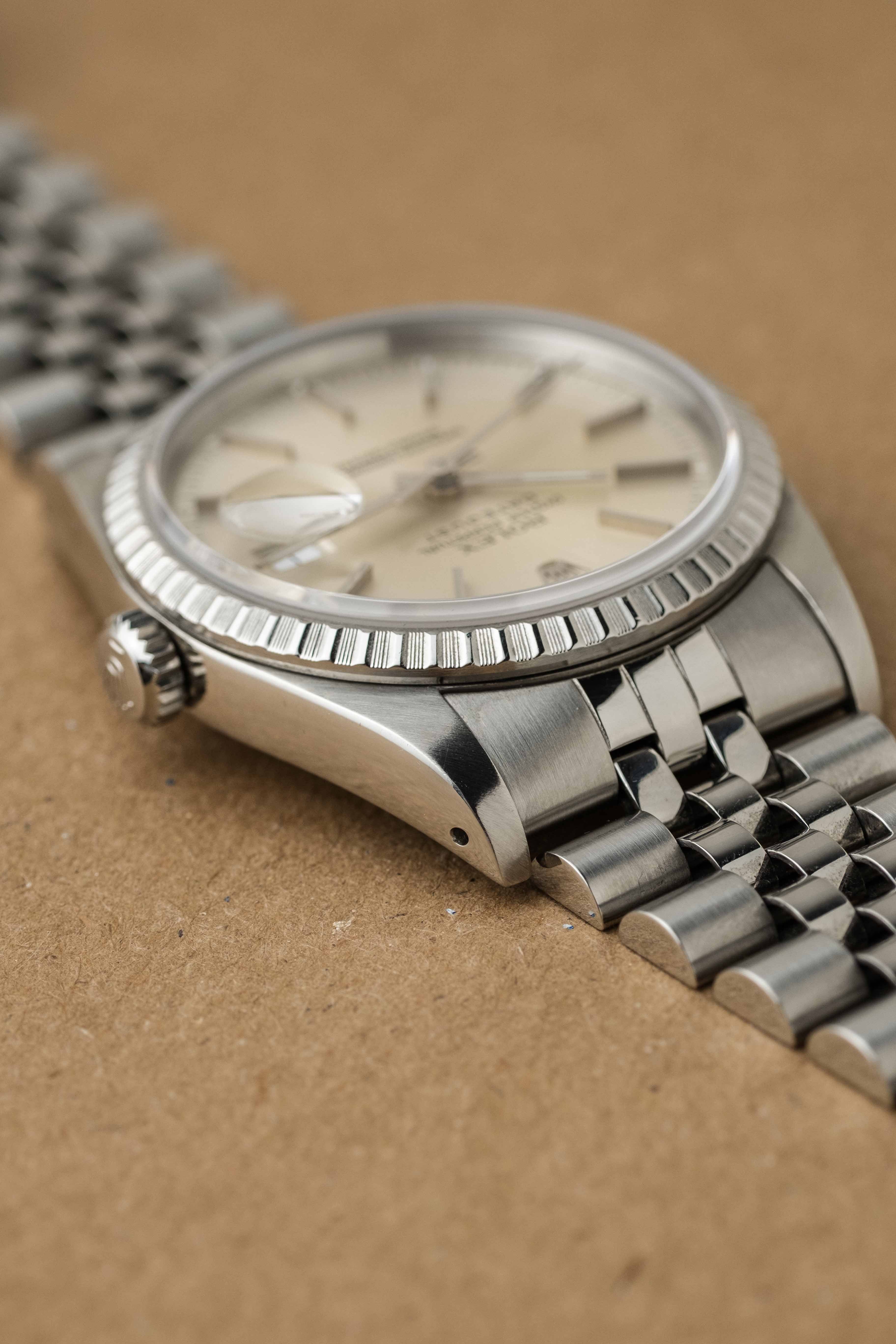 Rolex Datejust Ref. 16220 'Silver Stick' Dial 1989 w/ Box & Papers