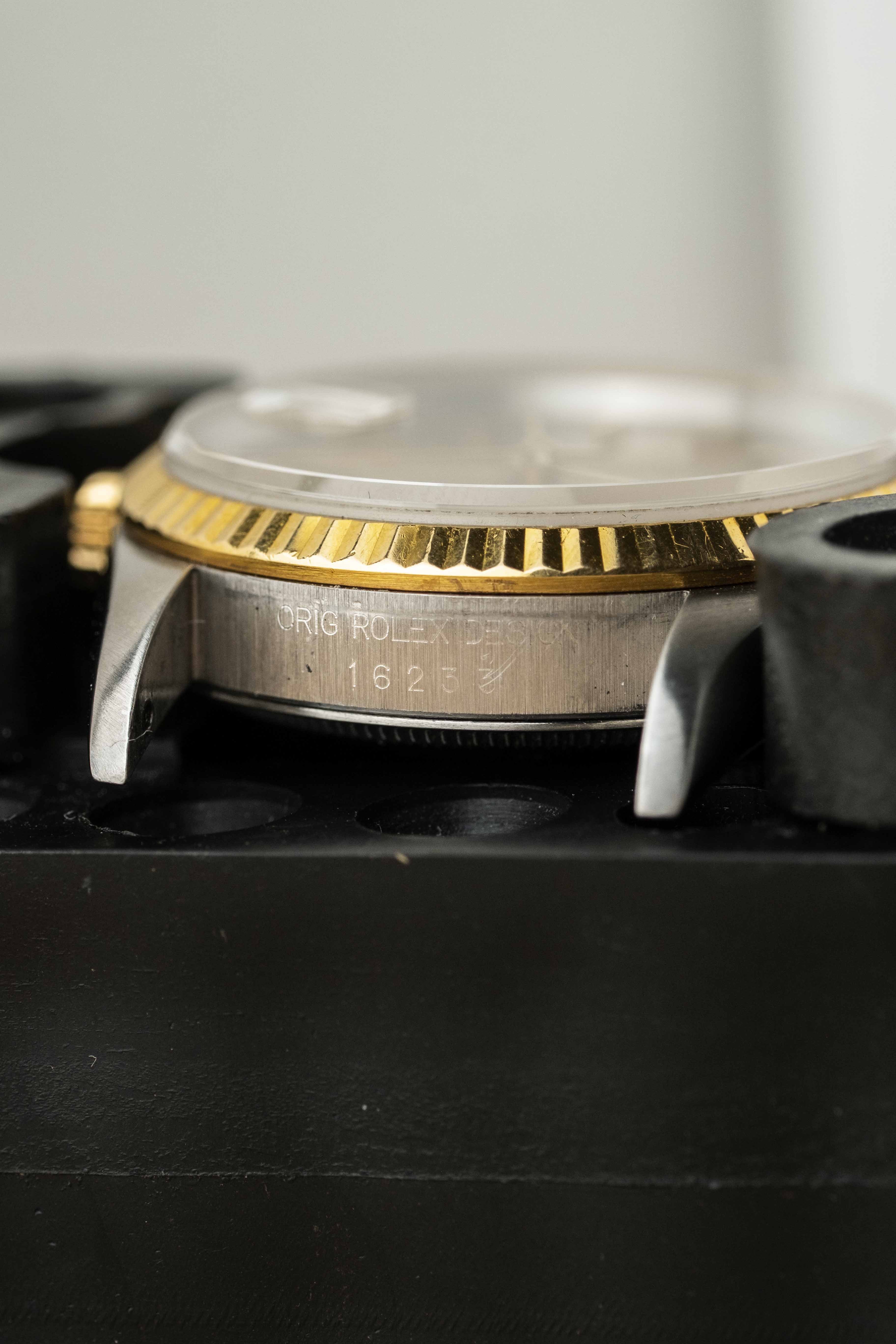 Rolex Datejust Ref. 16233 'Champagne' Dial 1994 w/ Box & Booklets