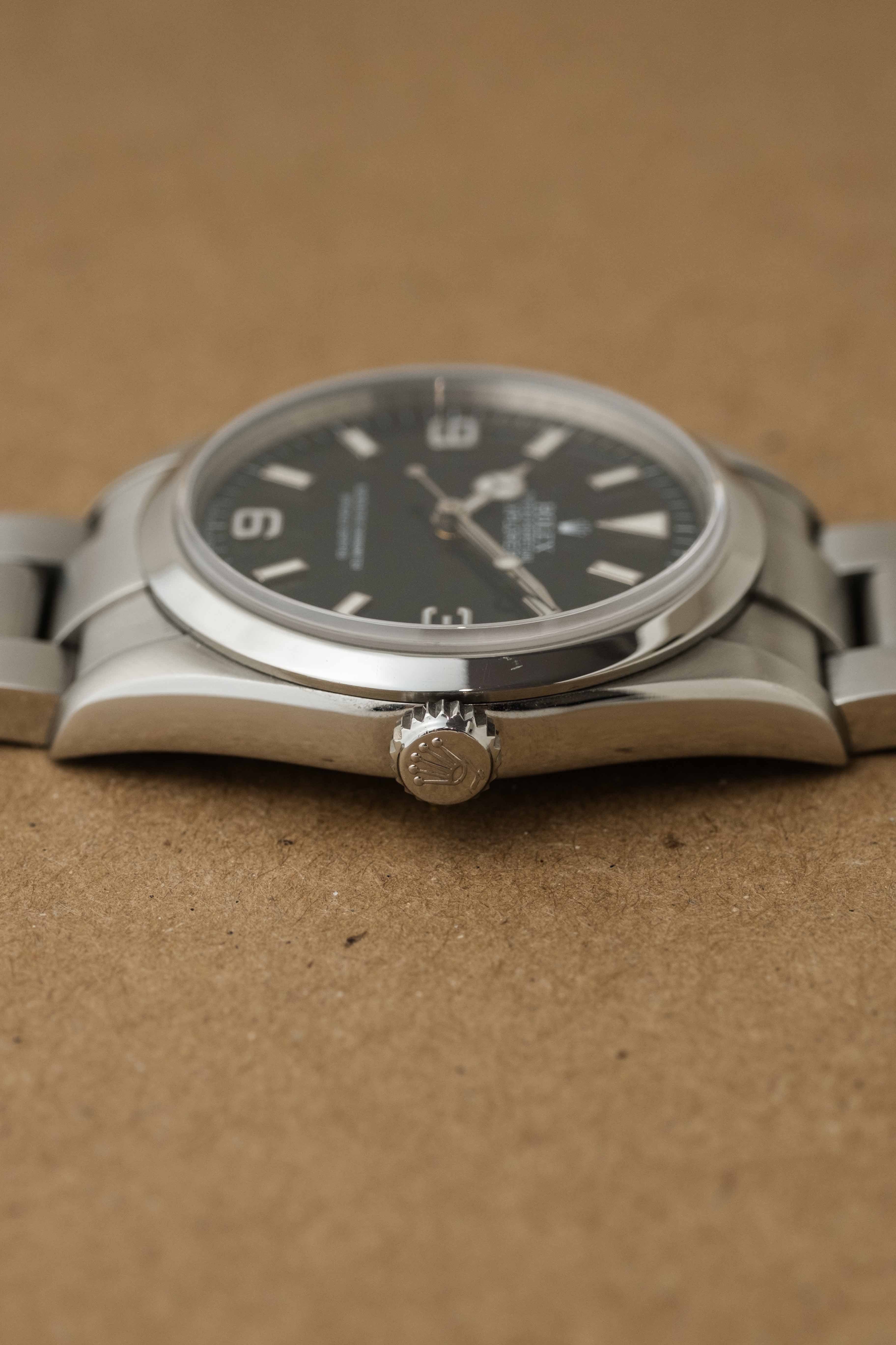 Rolex Explorer I Ref. 114270 'Engraved Rehaut' 2009 w/ Box & Papers