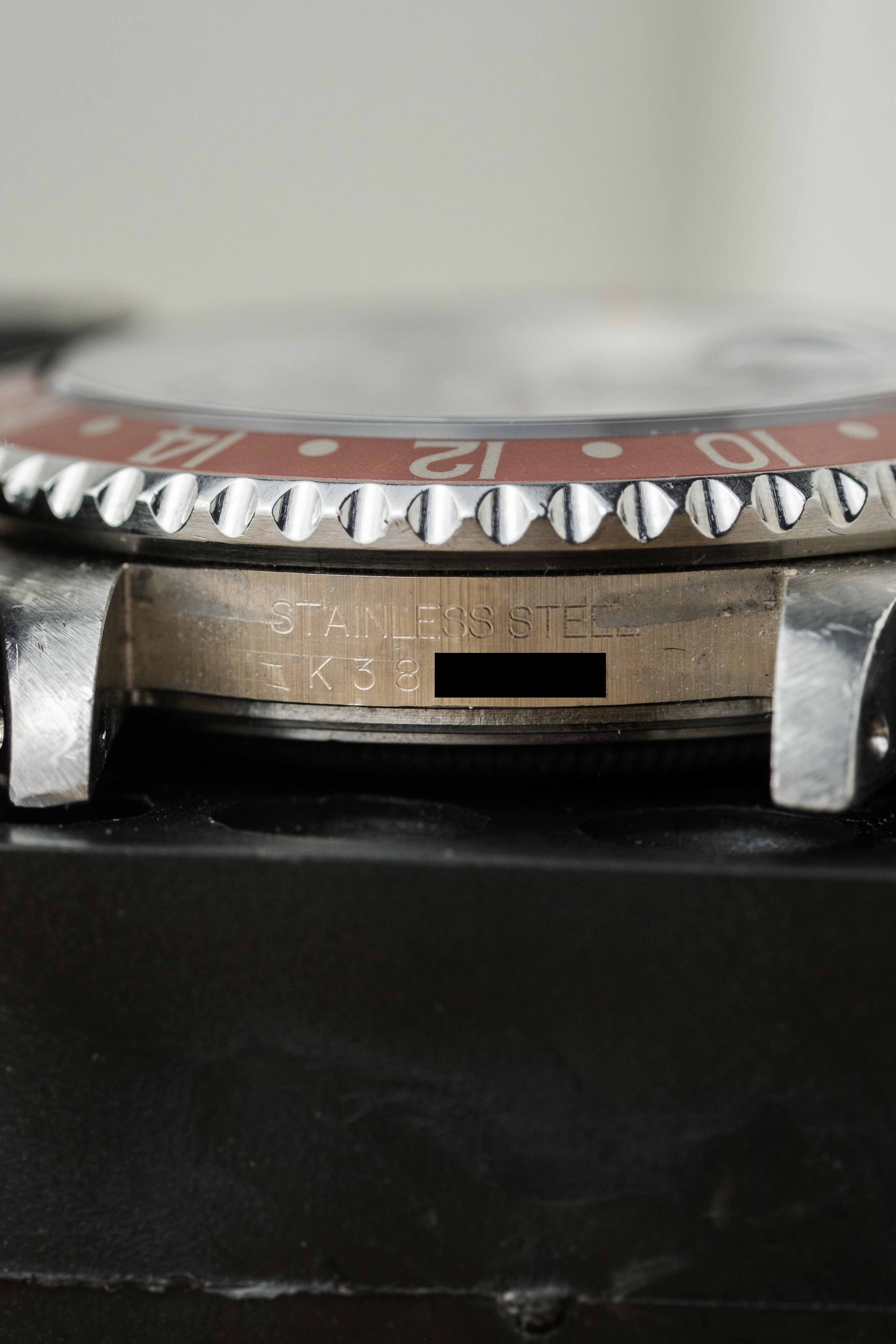 Rolex GMT-Master II 'Pepsi' Ref. 16710 2002 w/ Box & Papers