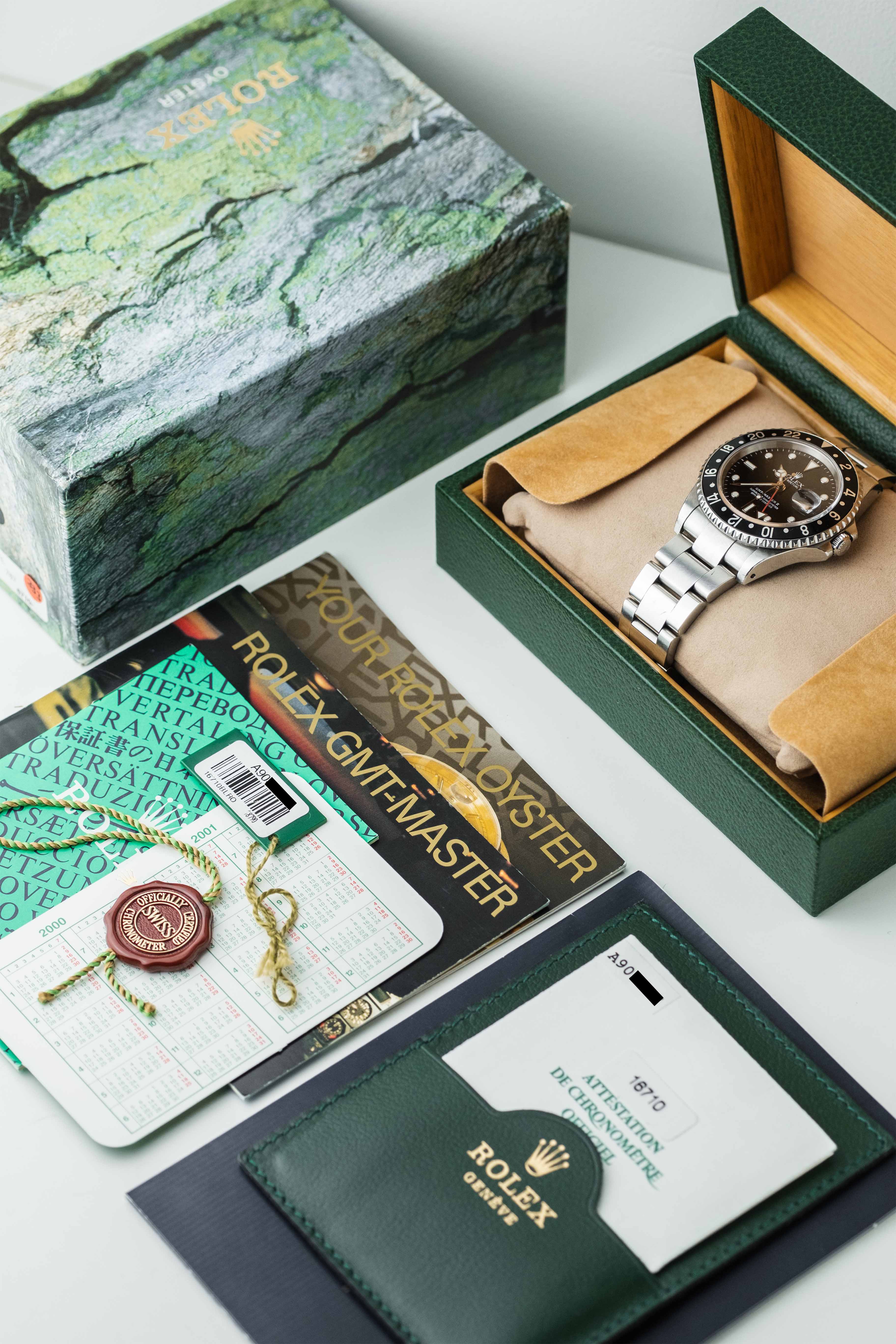 Rolex GMT-Master II Ref. 16710 'Black' 2000 w/ Box & Papers