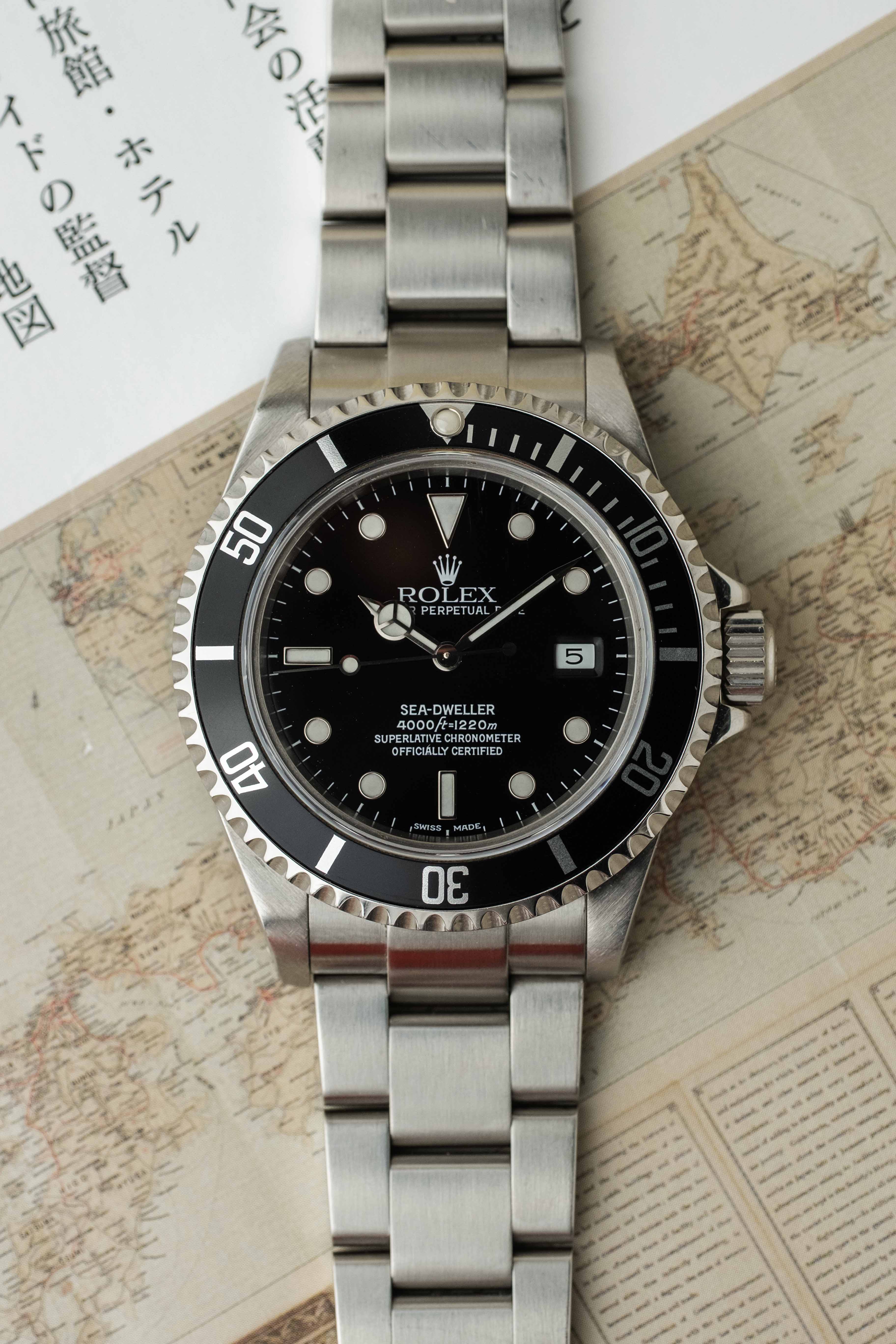 Rolex Sea-Dweller Ref. 16600 2001 w/ Box