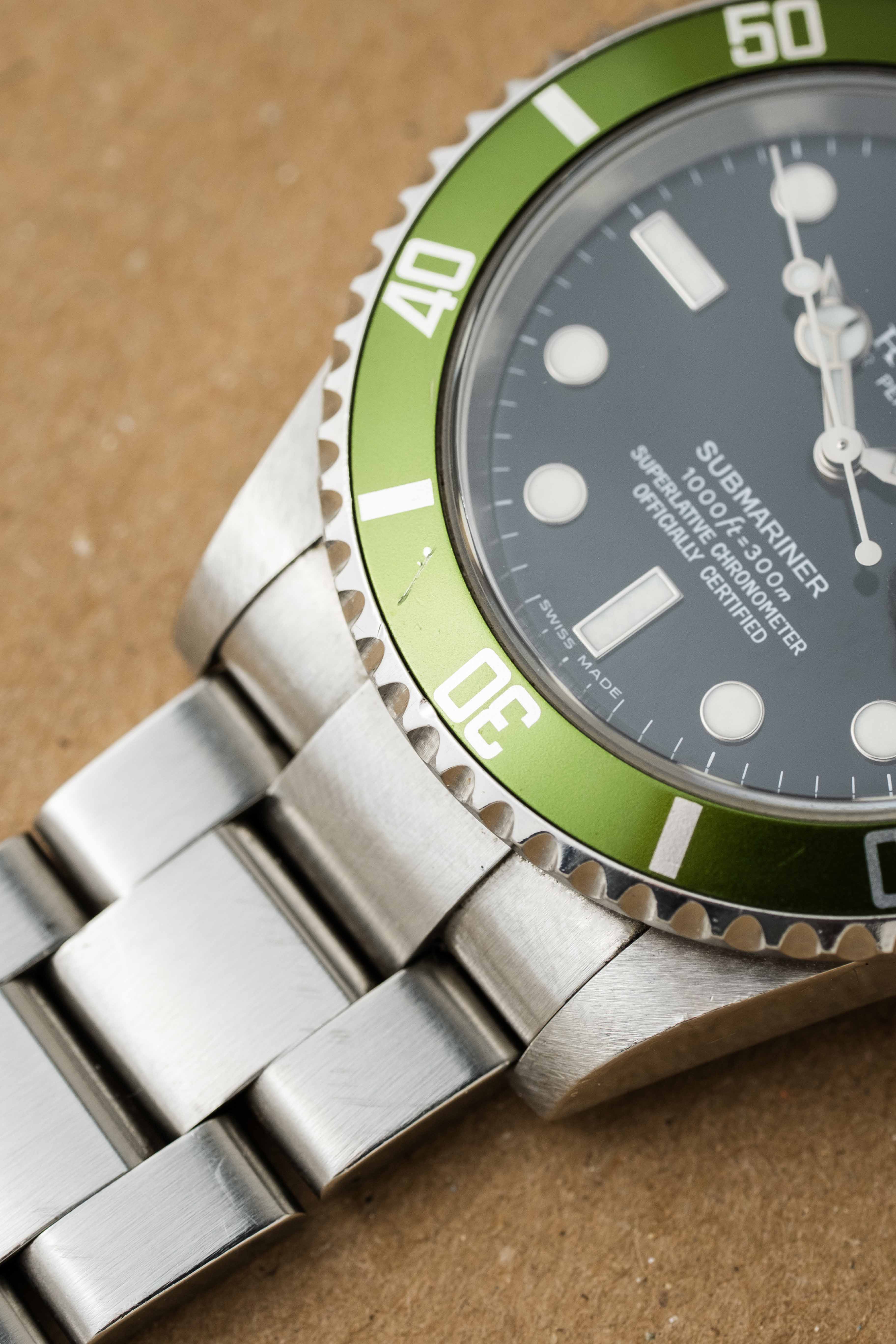 Rolex Submariner Date Ref. 16610LV 'Kermit' 2005 w/ Box & Papers
