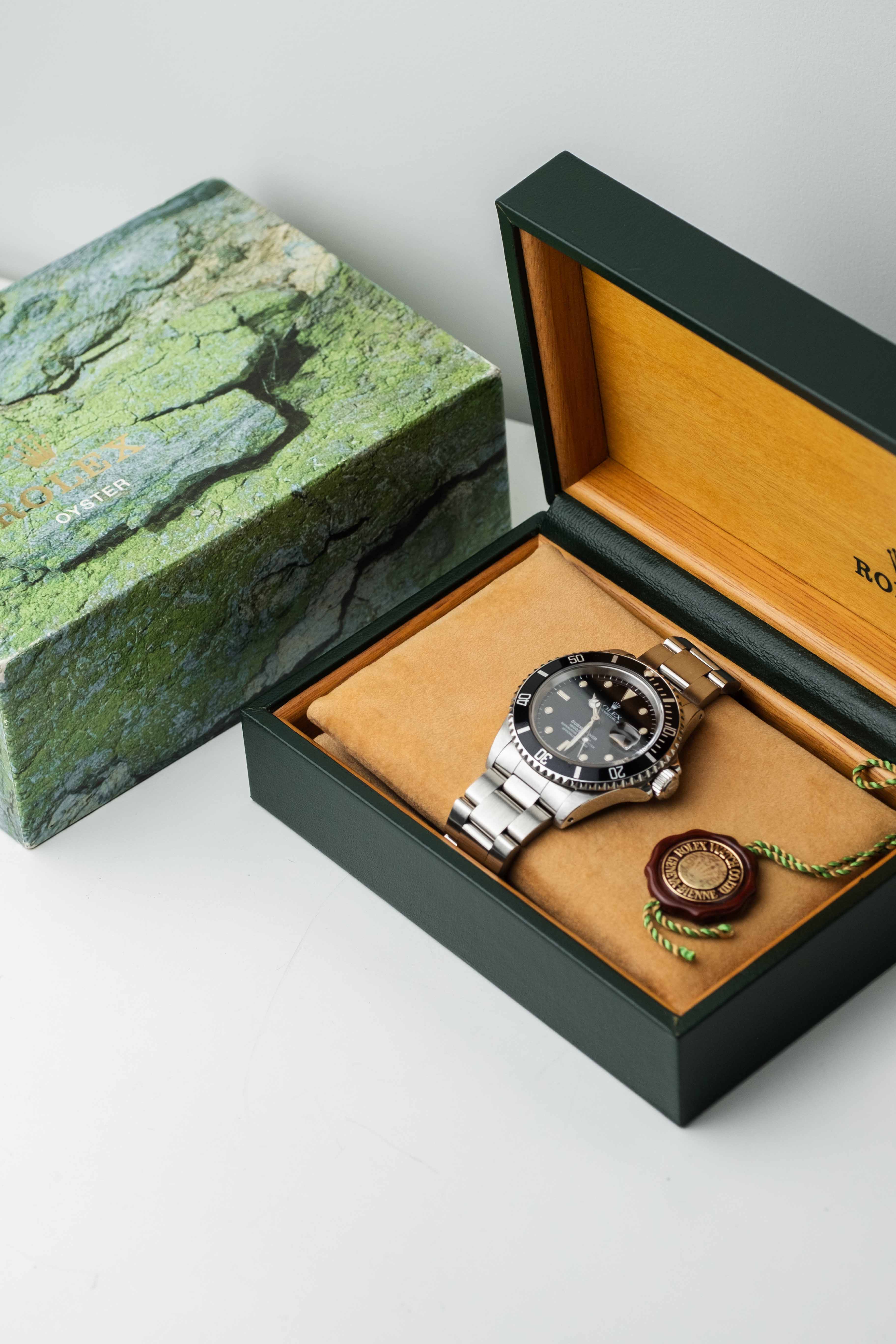Rolex Submariner Date Ref. 16610 1991 w/ Box