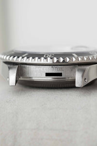 Rolex Submariner Ref. 16610 Date 1996 w/ Box & Papers