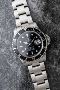 Rolex Submariner Ref. 16610 Date 1996 w/ Box & Papers