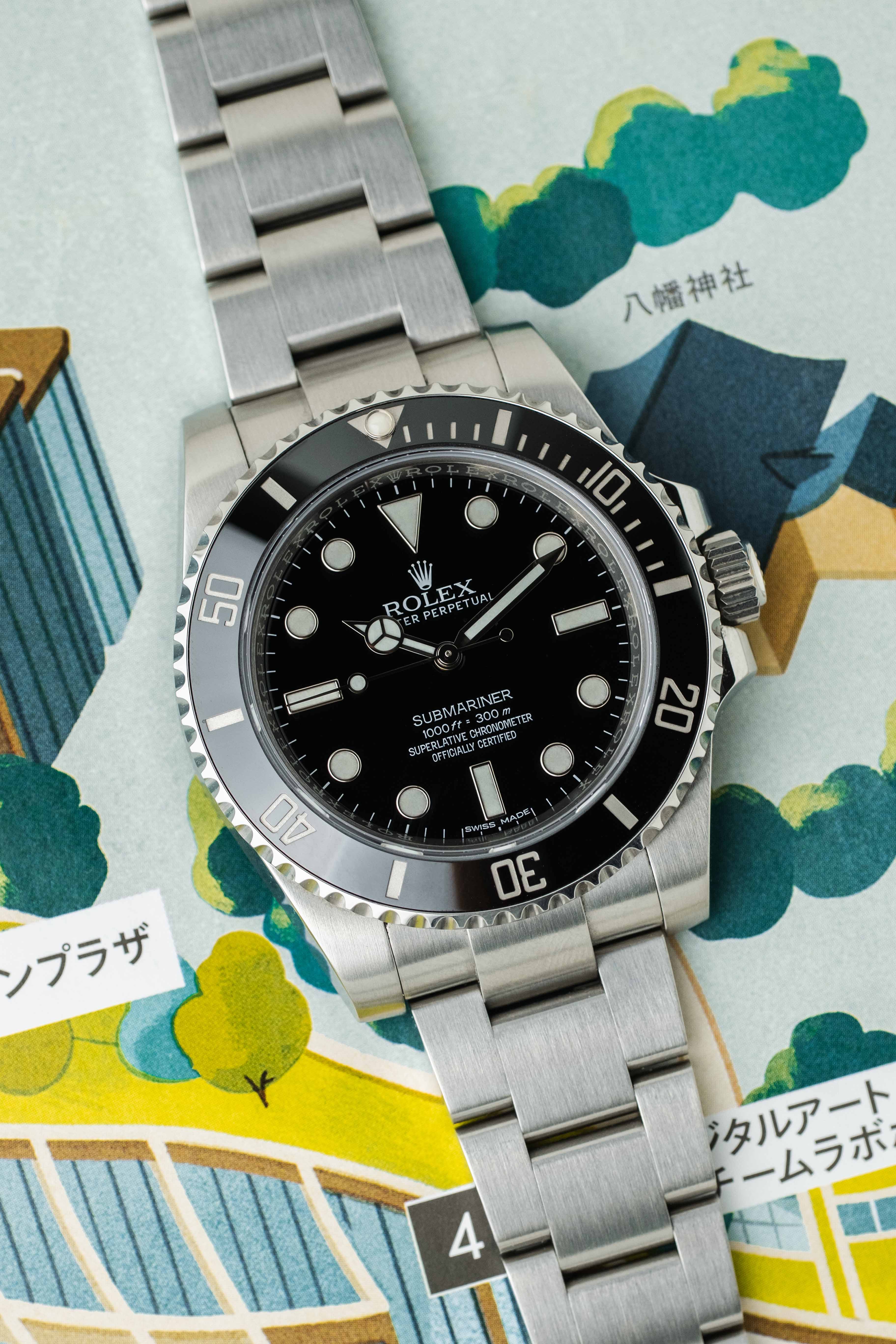 Rolex Submariner No Date Ref. 114060 2017 w/ Box & Papers