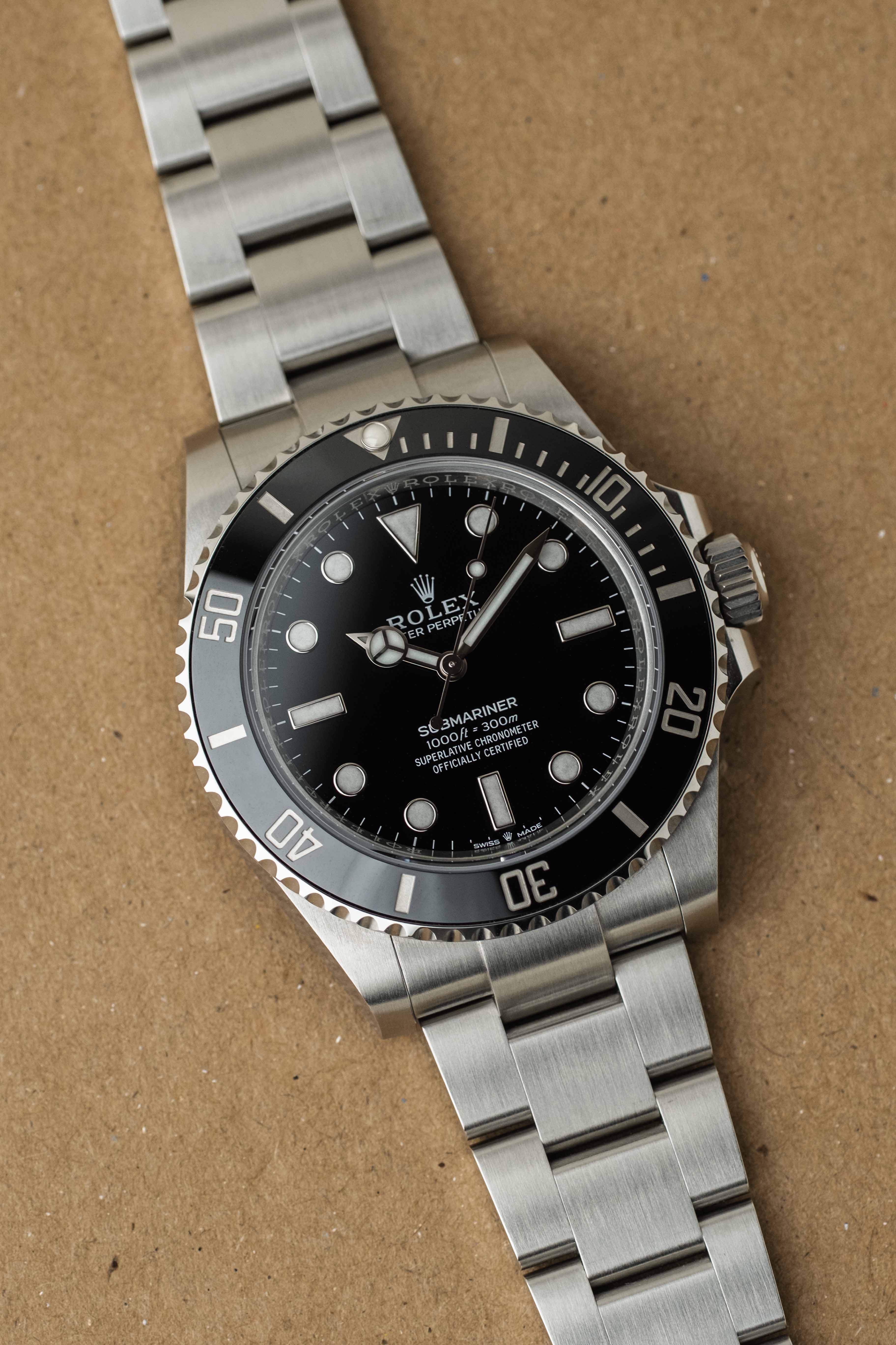 Rolex Submariner No-Date Ref. 124060 2025 w/ Box & Papers
