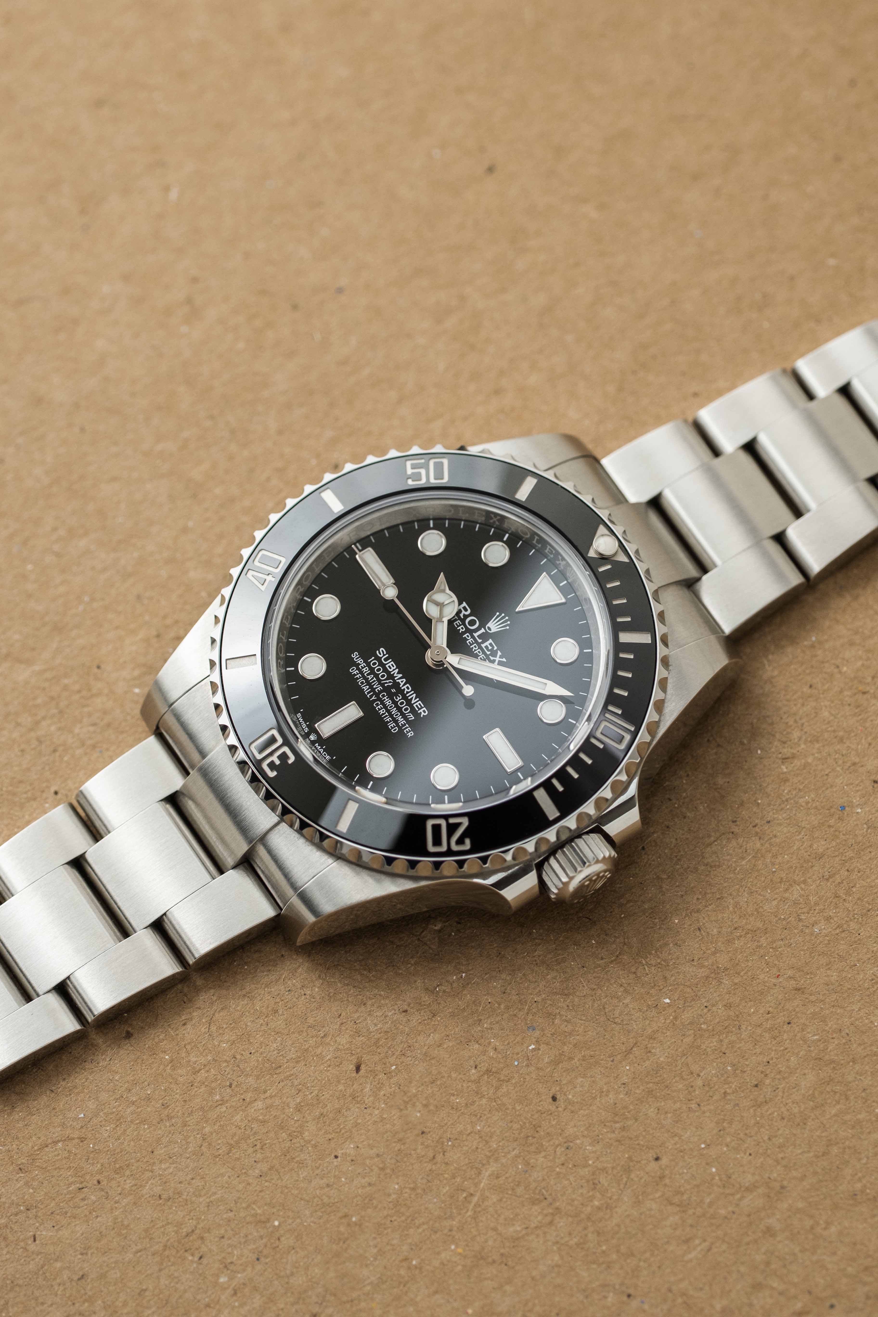 Rolex Submariner No-Date Ref. 124060 2025 w/ Box & Papers