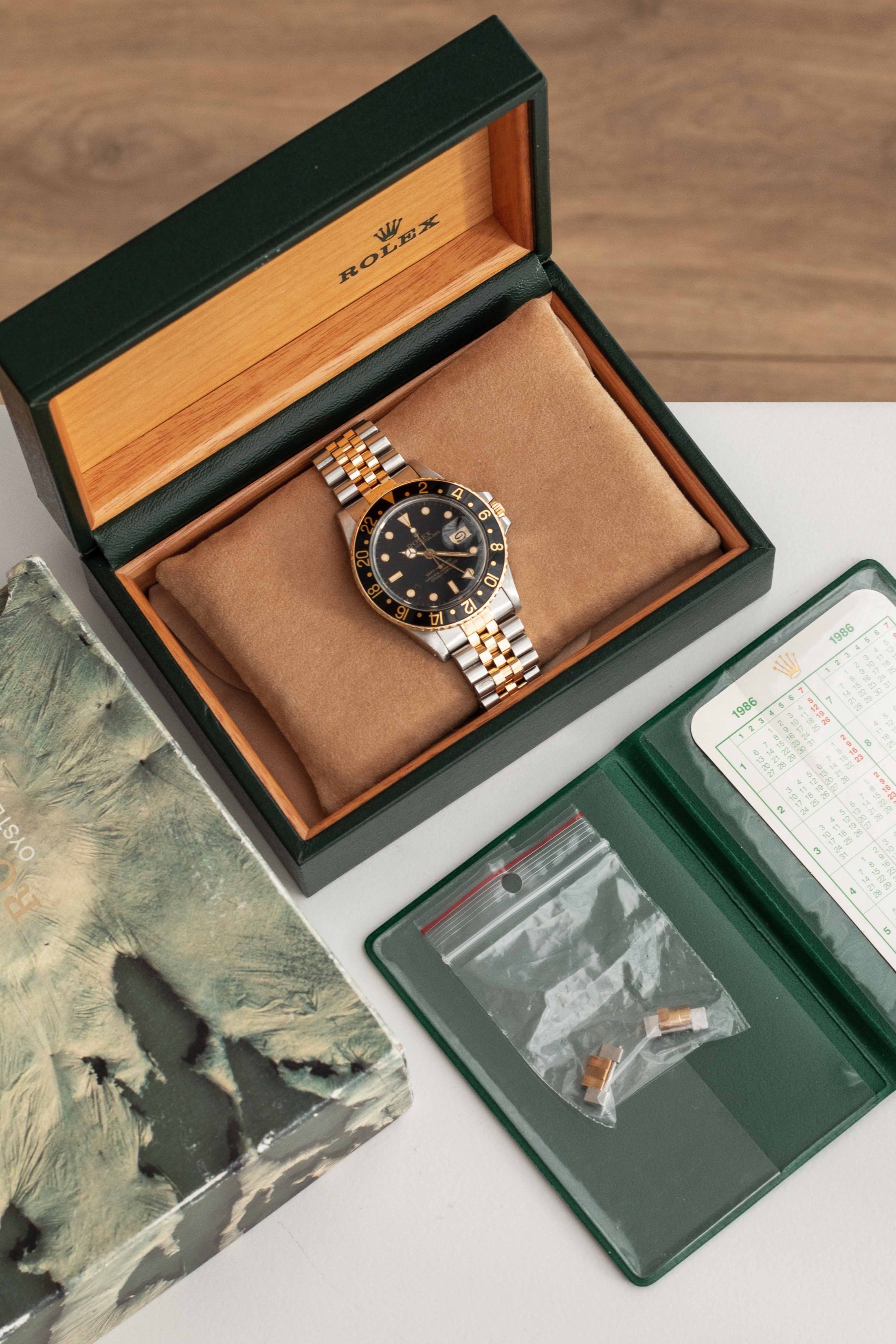 Rolex GMT-Master Two Tone Ref. 16573 1986 w/ Box | Vintage & Pre-Owned ...