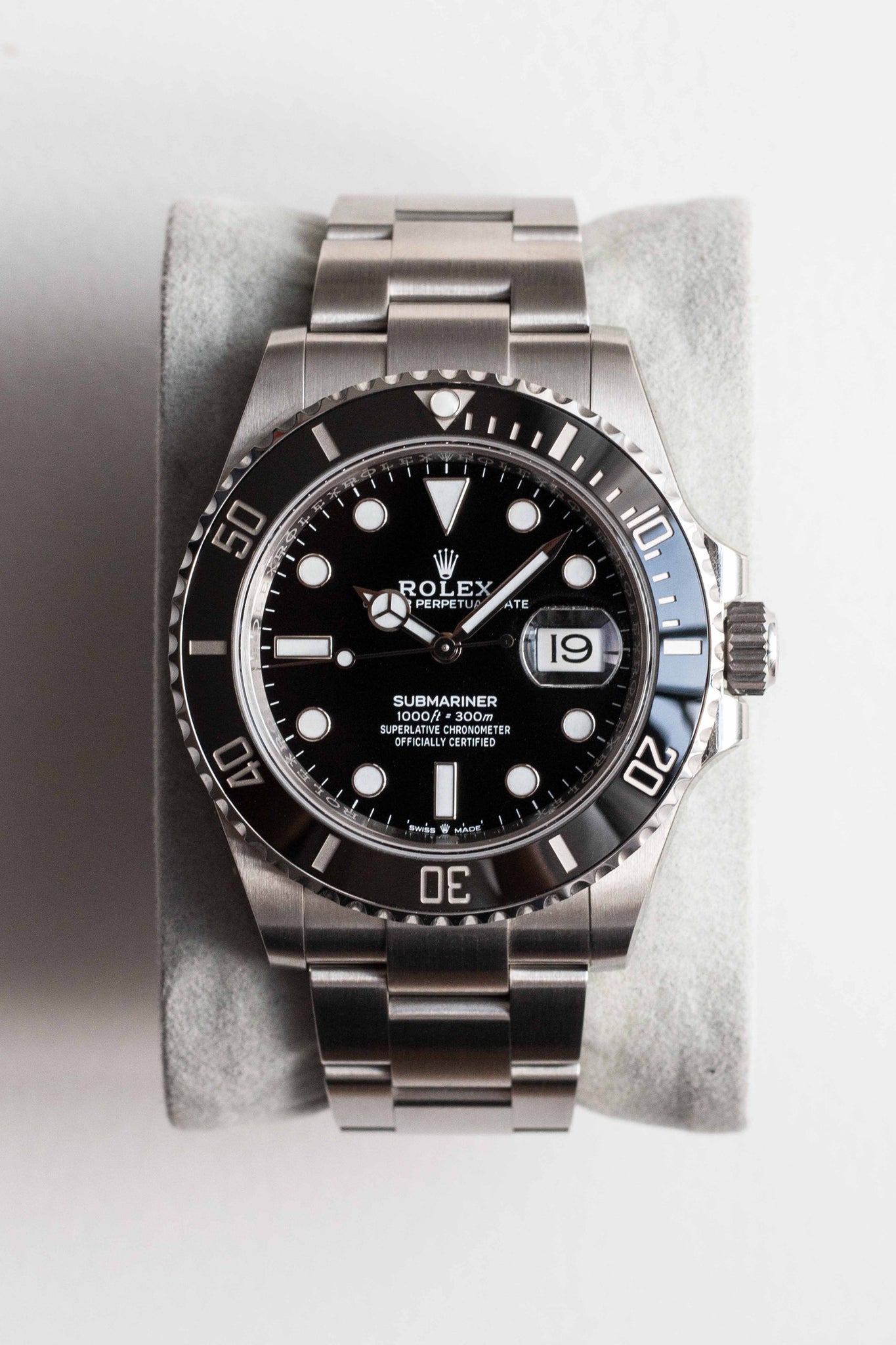 Rolex Submariner Ref. 126610LN Date 2021 w/ Box & Papers
