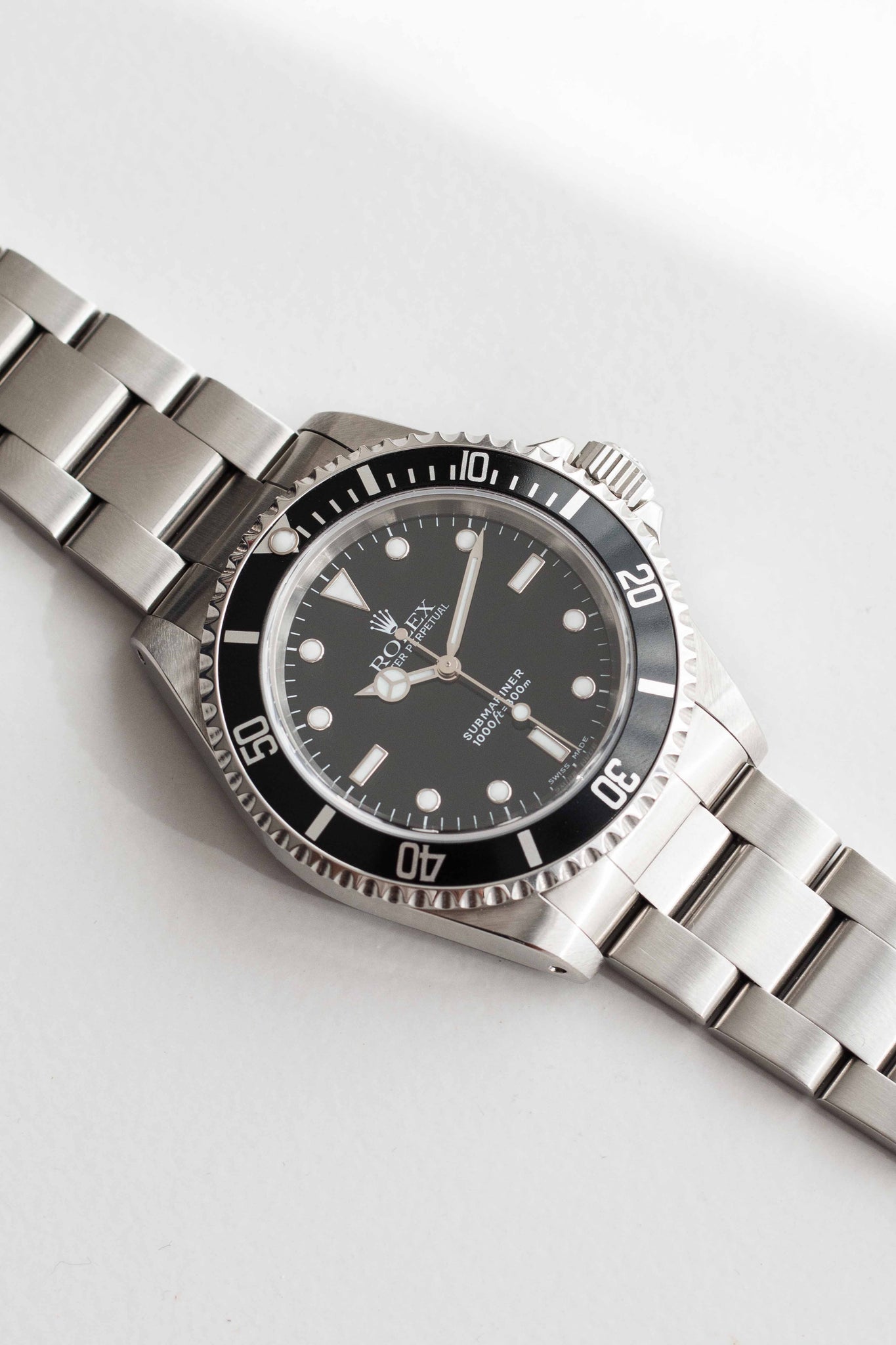 Rolex Submariner Ref. 14060M No Date 2000 w/ Box & Service Papers